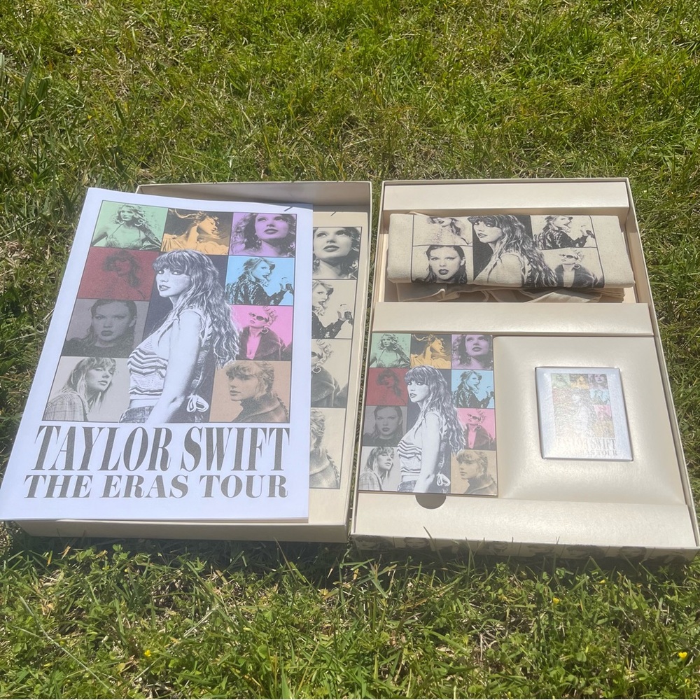 VIP Eras Tour Taylor Swift LA Box Set!!